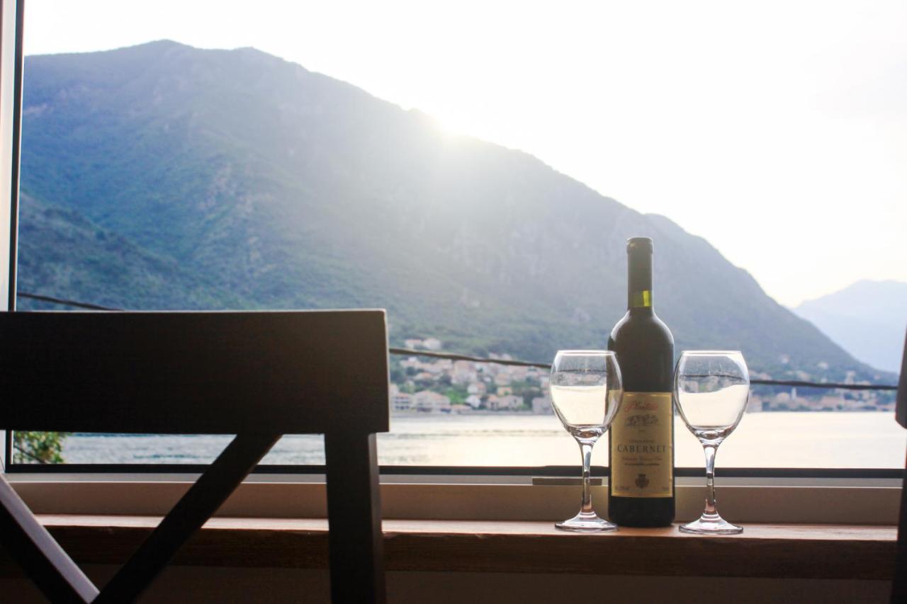 Sunny Bay Apartments Kotor Exterior foto