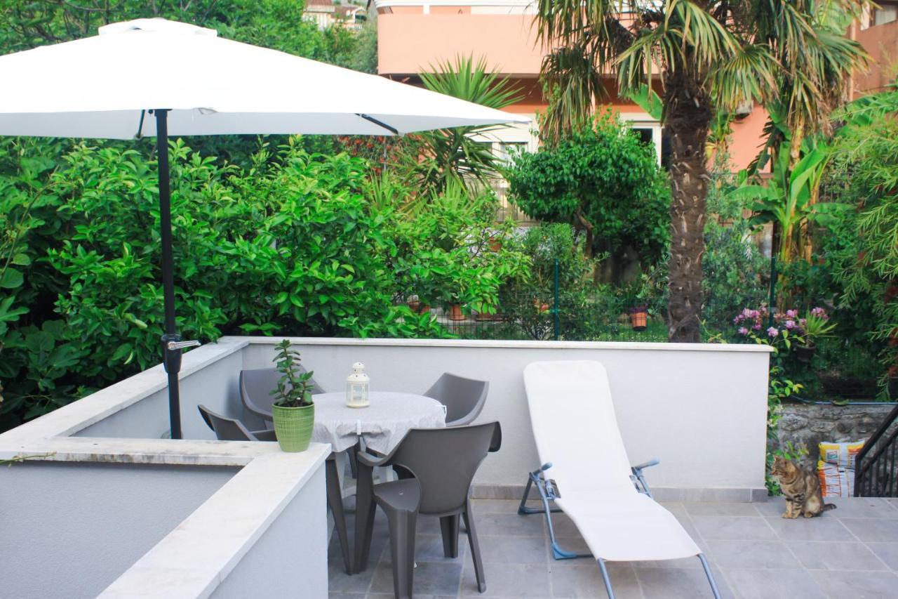 Sunny Bay Apartments Kotor Exterior foto