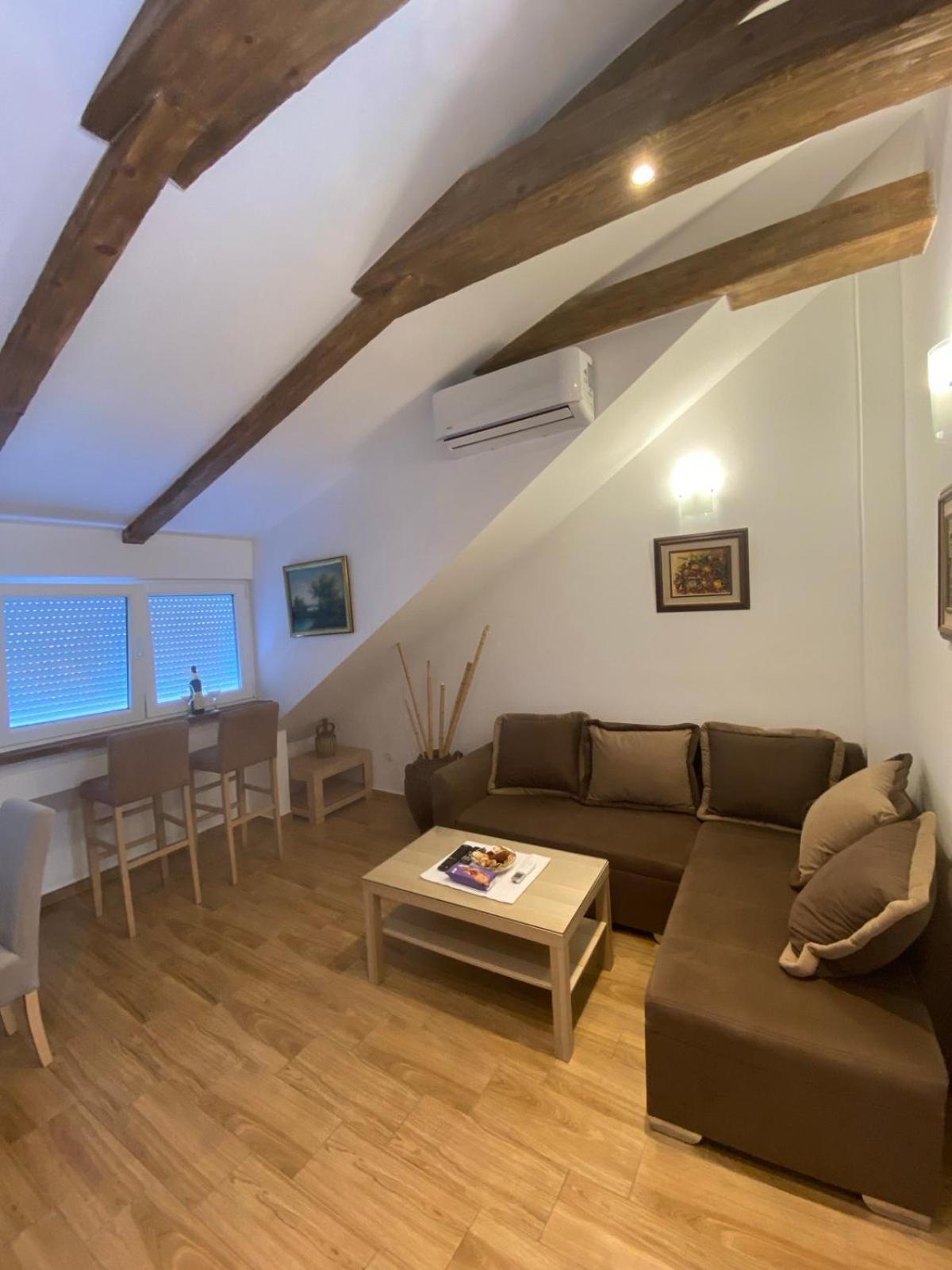 Sunny Bay Apartments Kotor Exterior foto